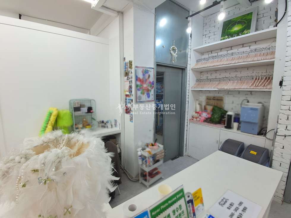 서울 마포구 서교동 유동인구 풍부한 젠틀몬스터 라인 대로변 상가 1층 추천 월세 매물번호 11099 사진 2