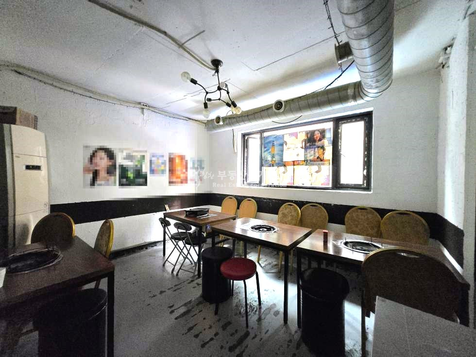 서울 마포구 서교동 24H무료컨설팅ok 먹자골목 1.5층 유동인구 흘러드는 곳 월세 매물번호 11396 사진 4