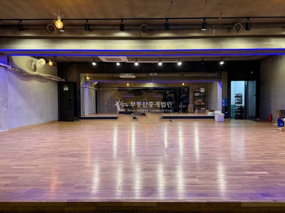 서울 마포구 동교동 실50.무권리.스튜디오완비.연습실인테리어 월세 매물번호 13372 사진 1