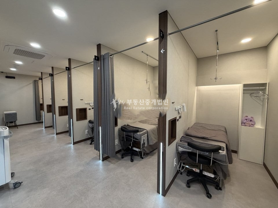 서울 마포구 동교동 실194.병의원가능.피부과인테리어. 월세 매물번호 13425 사진 8