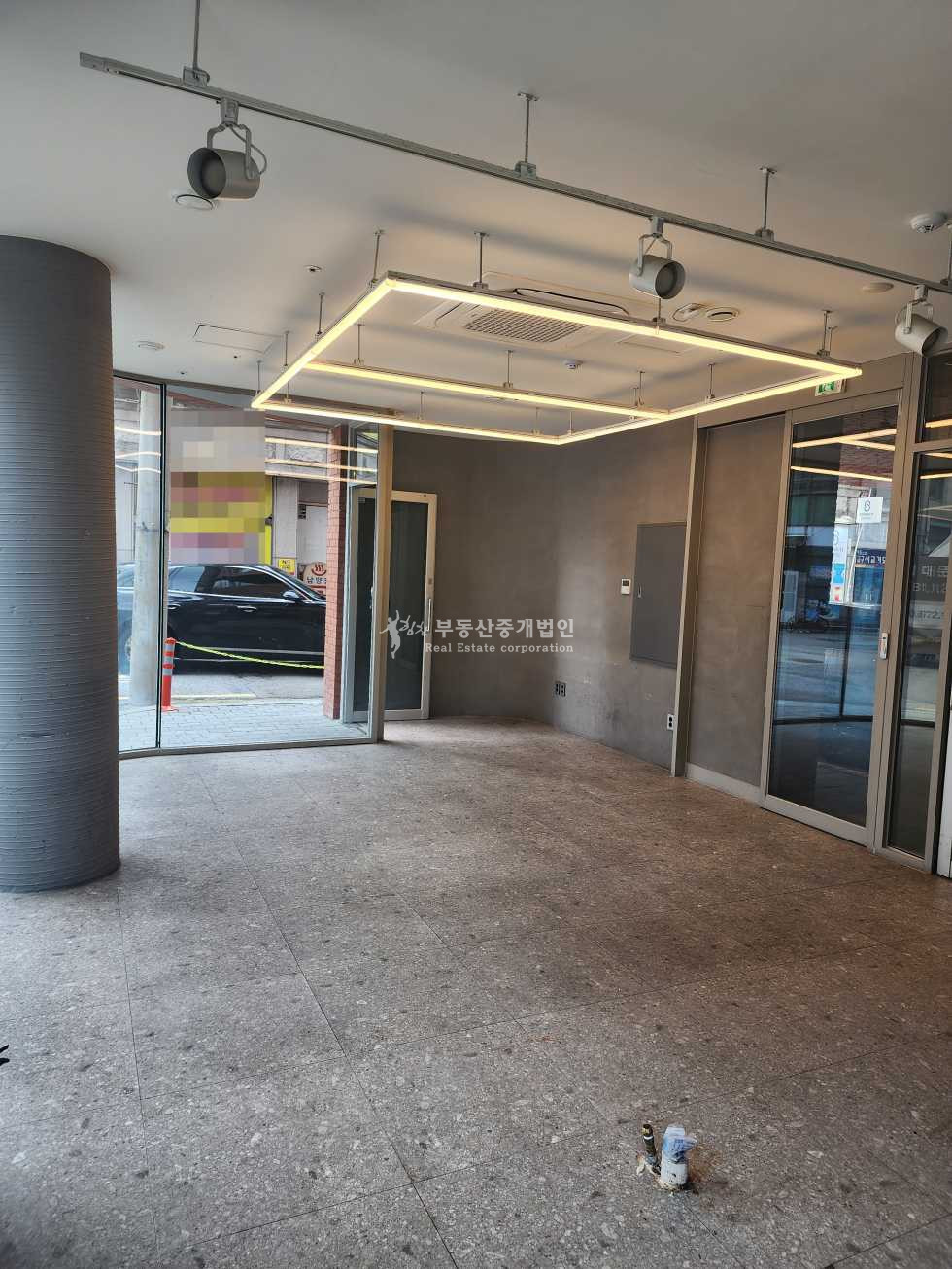 서울 마포구 망원동 망원역 역세권 1층 상가 I 무권리 월세 매물번호 13427 사진 2