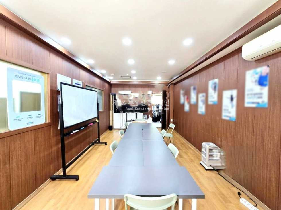 서울 마포구 서교동 A동 2개층 사용 l 넓은 상가 사무실 l 4차선대로변 위치 월세 매물번호 13401 사진 4