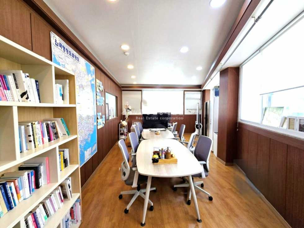 서울 마포구 서교동 A동 2개층 사용 l 넓은 상가 사무실 l 4차선대로변 위치 월세 매물번호 13401 사진 5