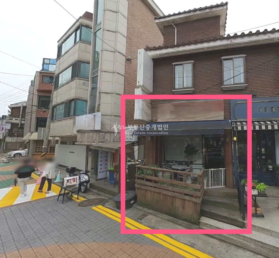 서울 마포구 서교동 홍대 메인 유동인구 많으며 가성비 좋은 1층 상가 월세 매물번호 10220 사진 1