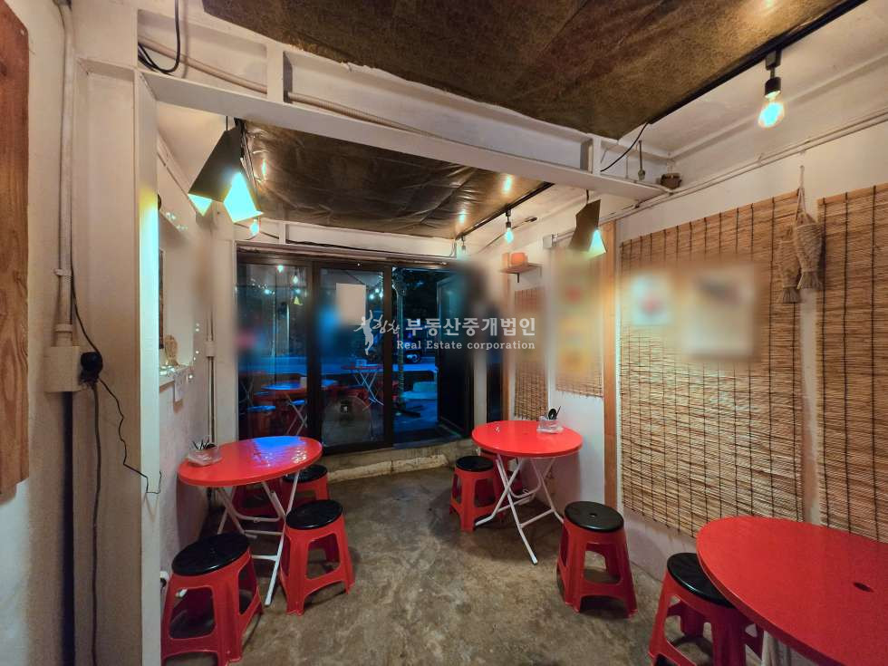 서울 마포구 서교동 경의선 숲길 인근 l 뷰 나오는 야장 품은 느낌있는 지1층 상가 월세 매물번호 11697 사진 5