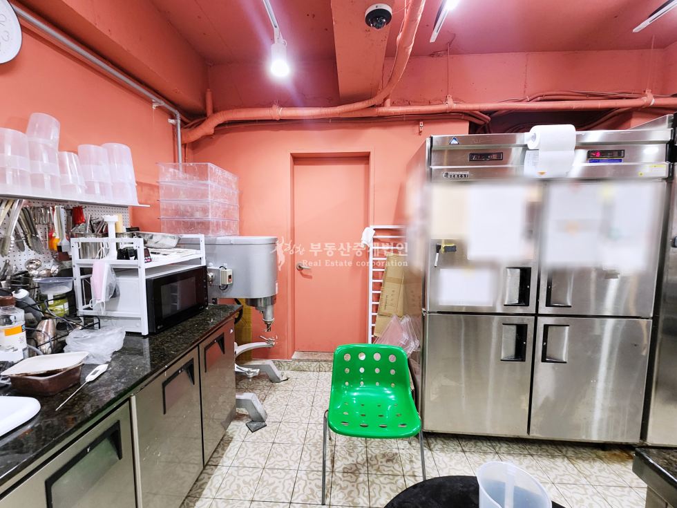 서울 마포구 성산동 가시성 좋은 코너에 위치한 인테리어 예쁜 1층 상가 추천드립니다 월세 매물번호 13063 사진 6