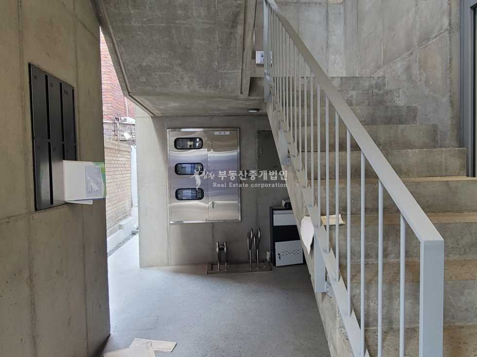 서울 마포구 연남동 연남동 카페 팝업 스토어 사무실 가능한 층고 높은 신축 상가 월세 매물번호 13517 사진 9