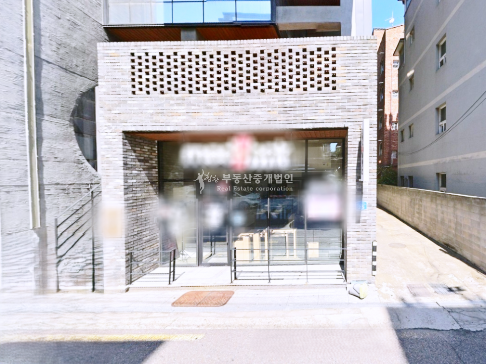 서울 마포구 서교동 망원역 초역세권 전면 통창 층고 높은 대형 1층 상가 월세 매물번호 13098 사진 1