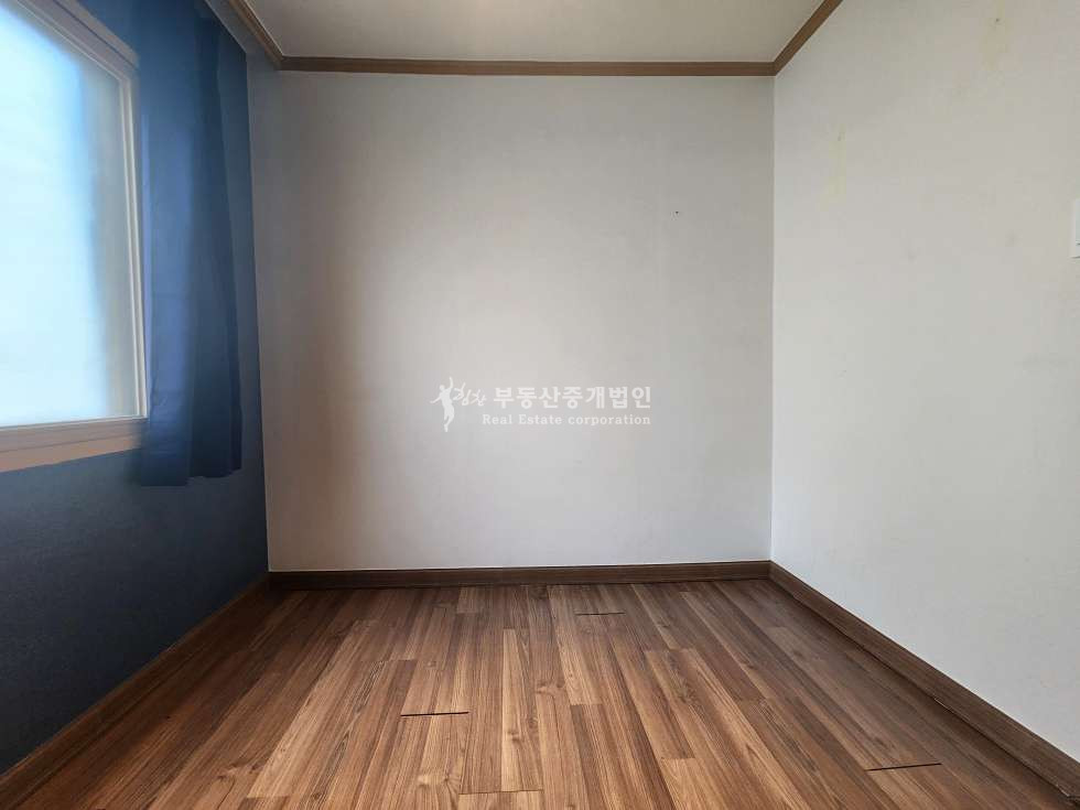 서울 마포구 연남동 감각적인 외관의 루프탑 건물 월세 매물번호 12915 사진 3
