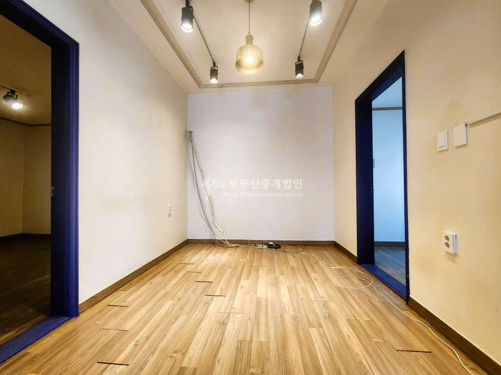 서울 마포구 연남동 감각적인 외관의 루프탑 건물 월세 매물번호 12915 사진 4