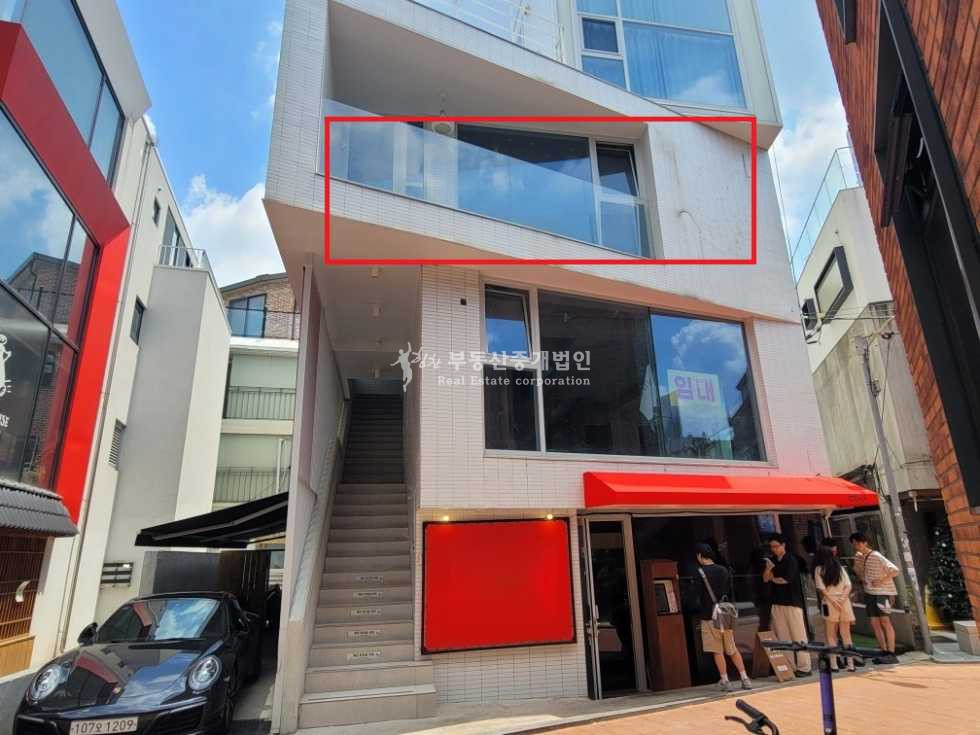 서울 마포구 연남동 연남동 미로길내 준신축 상가 3층 접수 예정 월세 매물번호 13534 사진 1