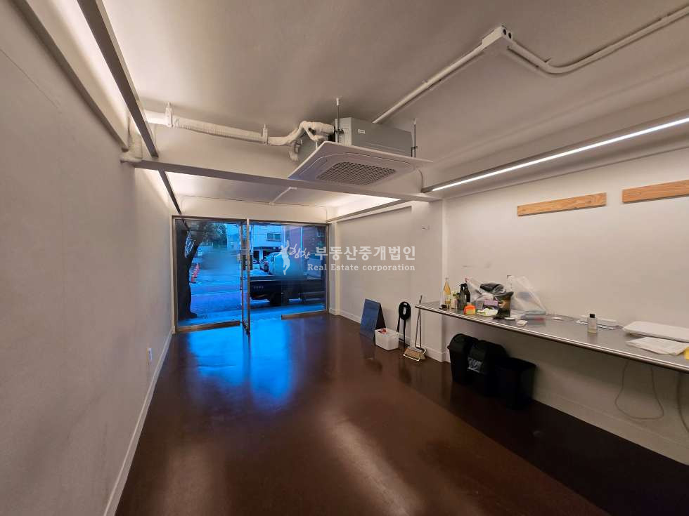 서울 마포구 합정동 상수역 인근 대로변 1층 I 접근성 우수 I 무권리 I 개방감 좋음 월세 매물번호 11572 사진 1