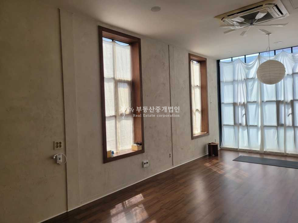 서울 마포구 망원동 망원역근처 요가 필라테스 시설 상가 내부 인테리어 훌륭 월세 매물번호 13569 사진 2