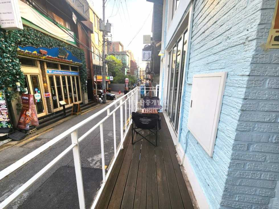 서울 마포구 서교동 통임대 l 전대 가능 l 초저렴한 권리상가 l 옥탑까지 월세 매물번호 13556 사진 11