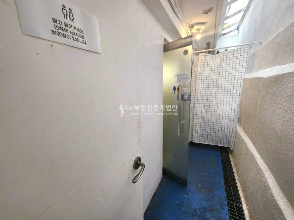 서울 마포구 서교동 통임대 l 전대 가능 l 초저렴한 권리상가 l 옥탑까지 월세 매물번호 13556 사진 19