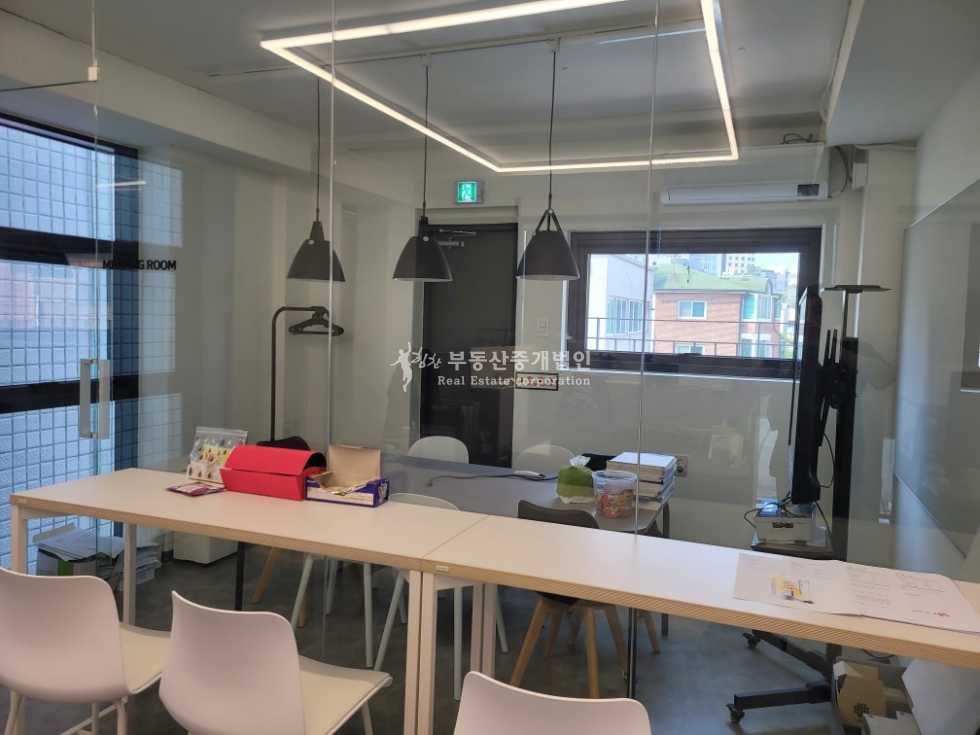 서울 마포구 합정동 합정역 3분거리 직원들이 좋아하는 깨끗한 인테리어 완비 사무실 월세 매물번호 13558 사진 4