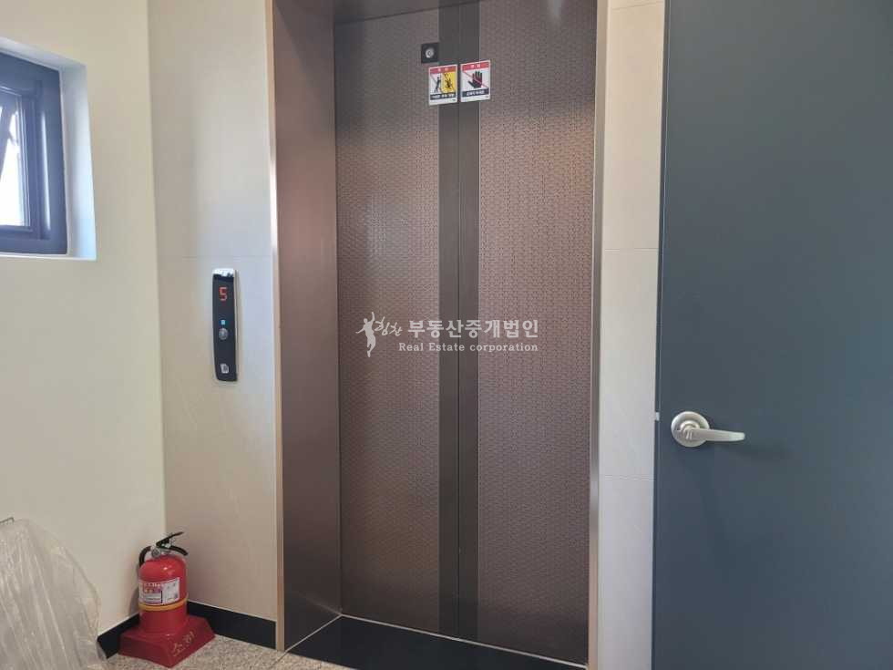 서울 마포구 합정동 합정역 3분거리 직원들이 좋아하는 깨끗한 인테리어 완비 사무실 월세 매물번호 13558 사진 10