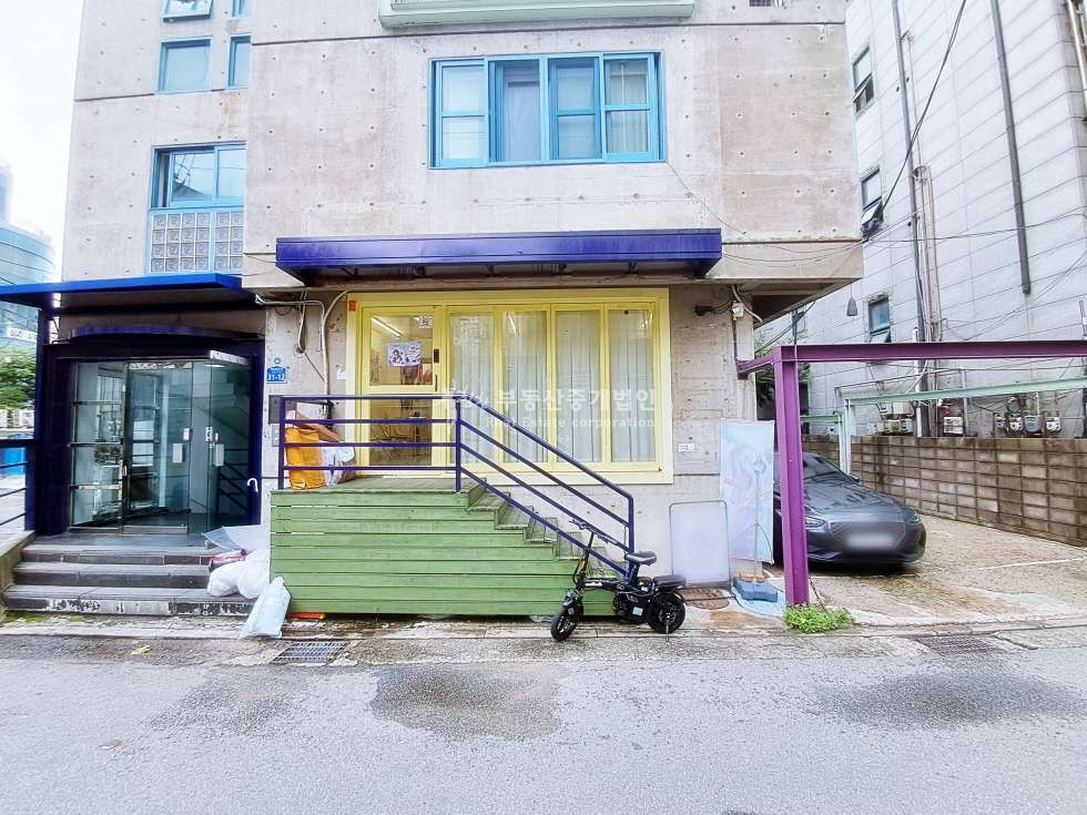 서울 마포구 서교동 홍대레드로드길 수노래방근처 유명카페 상가1층 접근성 우수 월세 매물번호 10382 사진 6