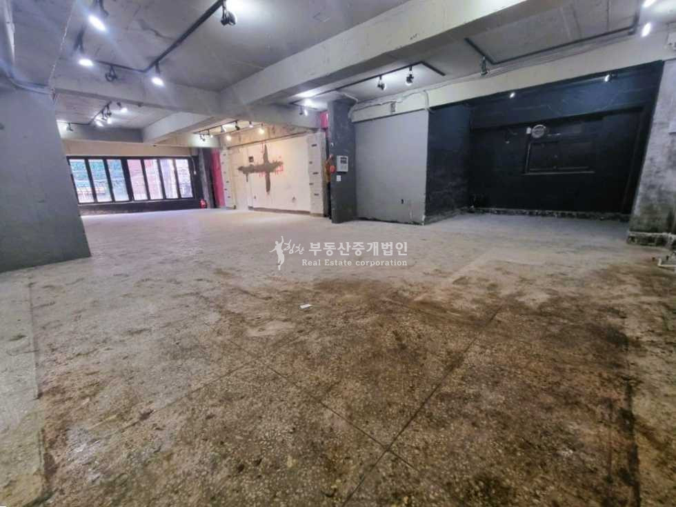 서울 마포구 서교동 365,24시 무료컨설팅ok l 업종제한없음 술거리 월세 매물번호 13555 사진 9