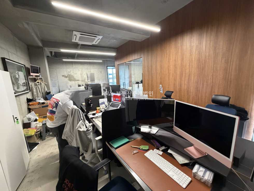 서울 마포구 연남동 연남 대로변 1,2층 무권리 상가, 합정상수역 더블 역세권, 시스템 냉난 월세 매물번호 13639 사진 7