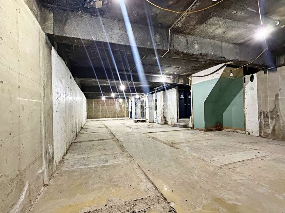 서울 마포구 서교동 무권리 홍대 놀이터 바로 앞 네모반듯한구조 넓은평수 상가 지층 월세 매물번호 12946 사진 4