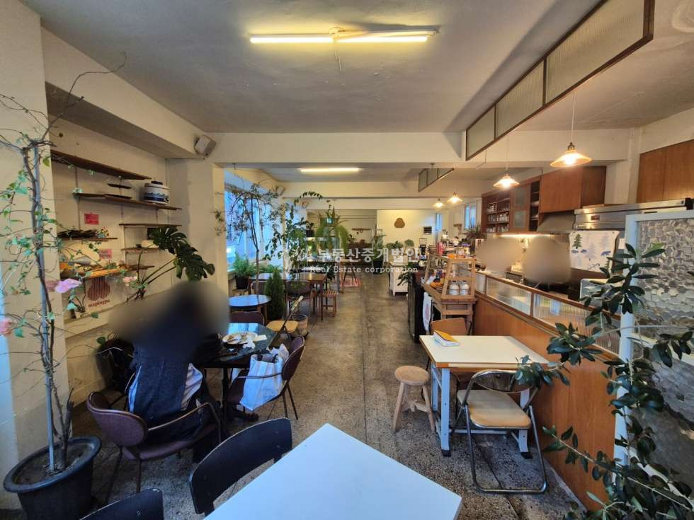 서울 마포구 망원동 망리단길 메인길 2층뷰맛집 넓은 평수 경쟁력 확보 월세 매물번호 12458 사진 2