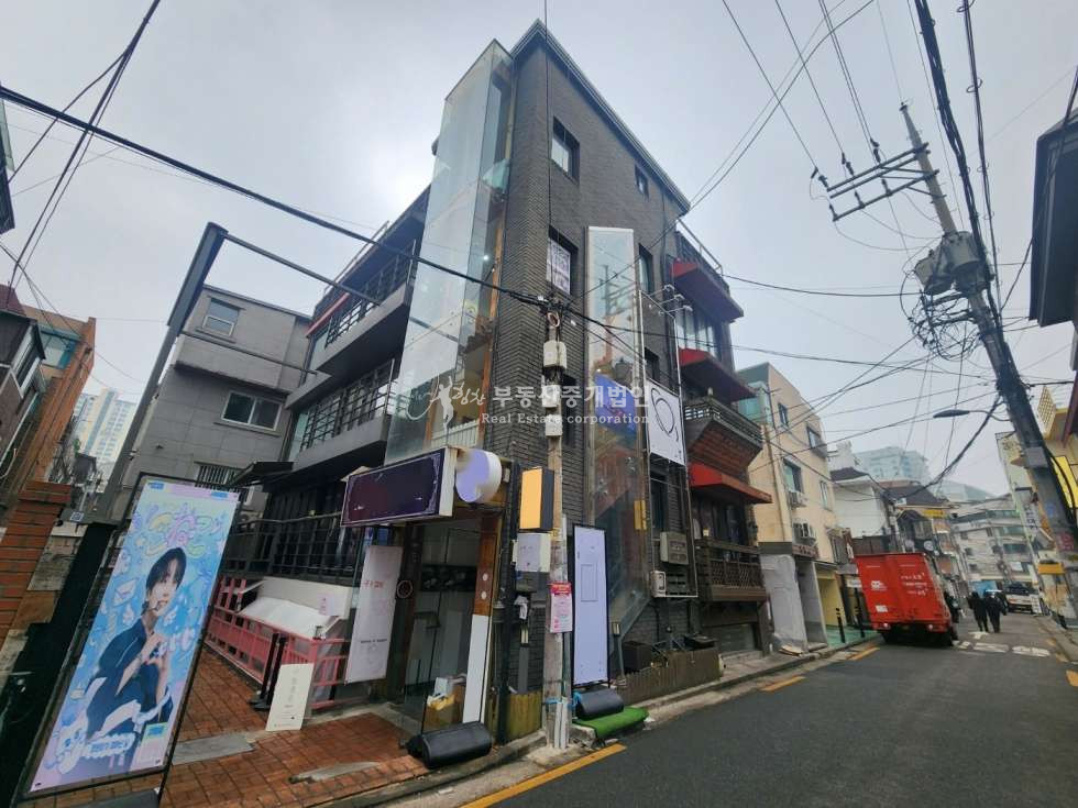 서울 마포구 서교동 홍대입구역 도보3분 레드로드 인근 임차수요 많은 올근생 빌딩 매매 매물번호 12615 사진 2