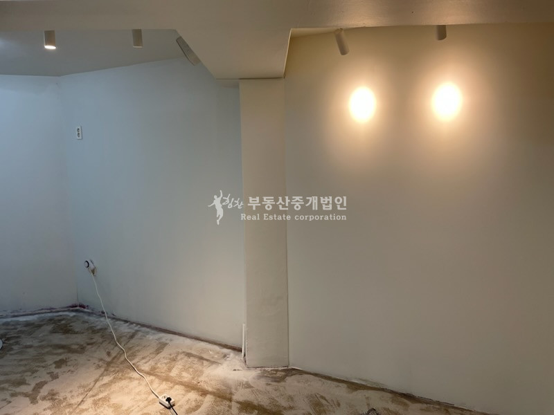 서울 마포구 상수동 상수역 초역세권 레드로드 코너 1층 가시성 접근성 매우 우수 매매 매물번호 11438 사진 4