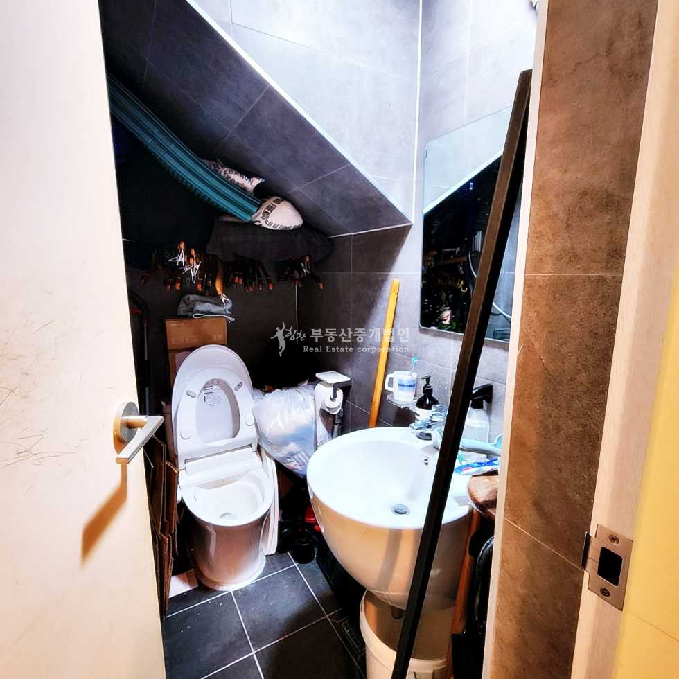 서울 마포구 연남동 연남동 세모길 전면 2면 통유리 1층 상가 I 개방감, 접근성 우수 월세 매물번호 13681 사진 7