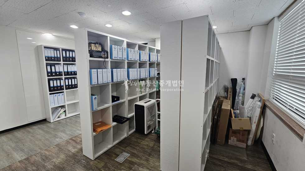 서울 마포구 서교동 50평 룸 인테리어 완비 예쁜 홍대역 사무실 월세 매물번호 13710 사진 4