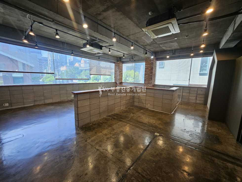 서울 마포구 서교동 실40.럭셔리인테리어완비.냉난방완비 월세 매물번호 13588 사진 2