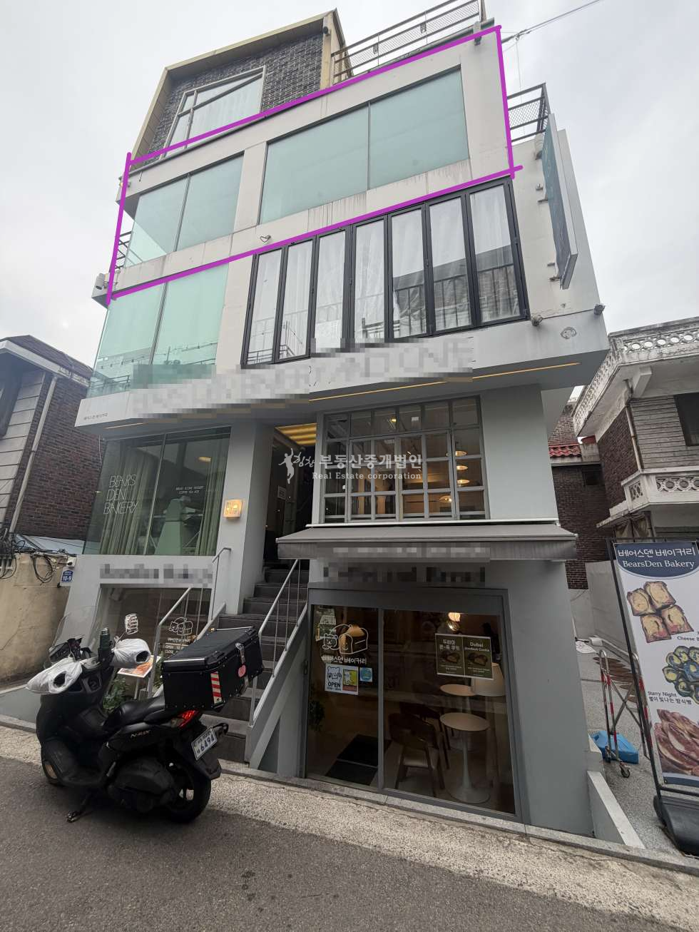 서울 마포구 동교동 I힘찬I 무권리 홍대입구역 도보 2분 통창 단독테라스 상가 3층 월세 매물번호 12697 사진 4