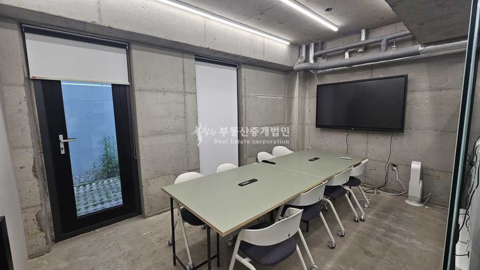 서울 마포구 합정동 합정동 테라스 천장 예쁜건물 사옥 월세 매물번호 13735 사진 4