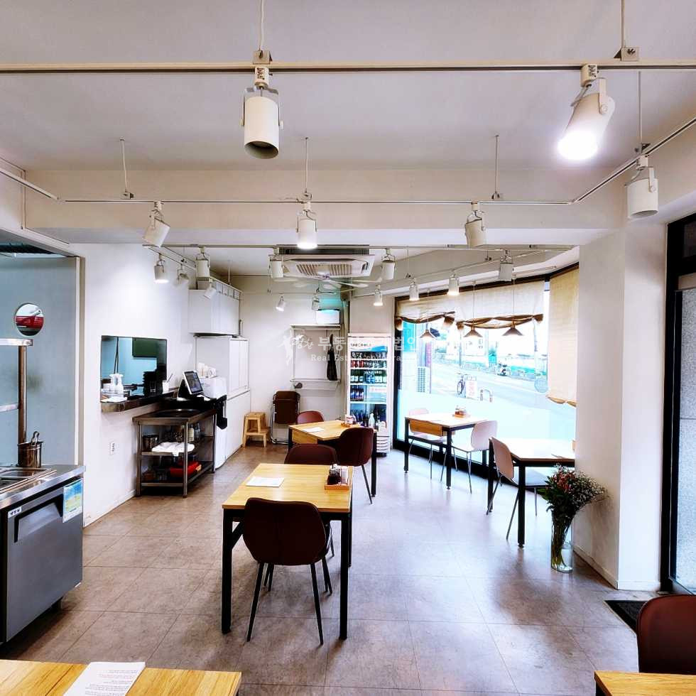 서울 마포구 망원동 망원동 1층 깔끔한 내부인테리어 상가 월세저렴 월세 매물번호 13736 사진 4