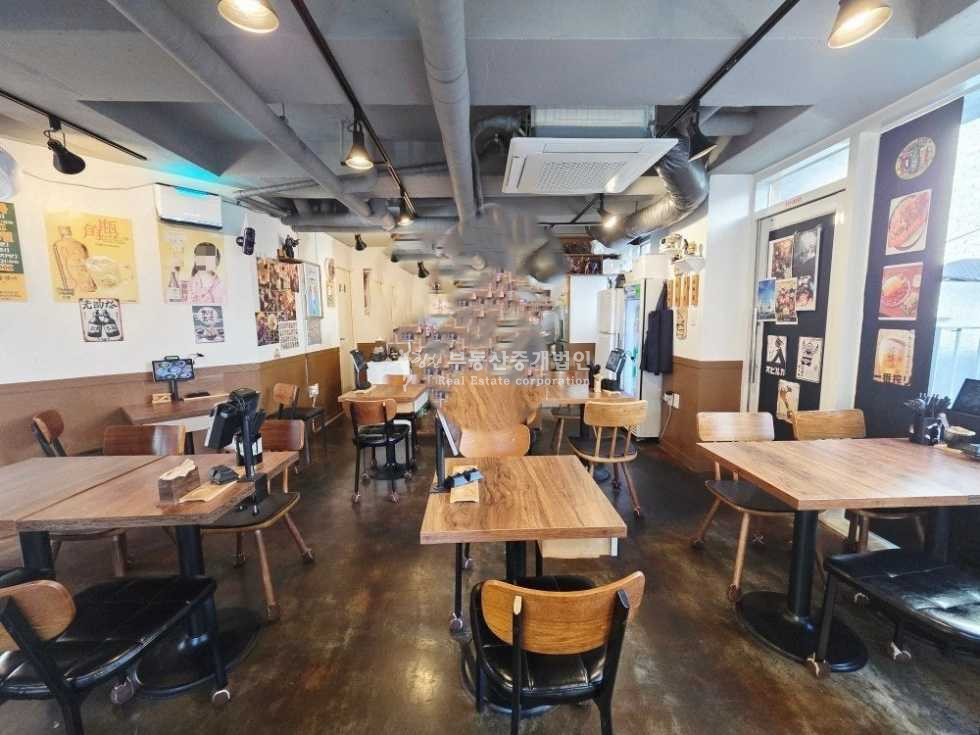 서울 마포구 연남동 무권리.실15.코너입지.유동인구많은.주방시설완 월세 매물번호 13521 사진 2