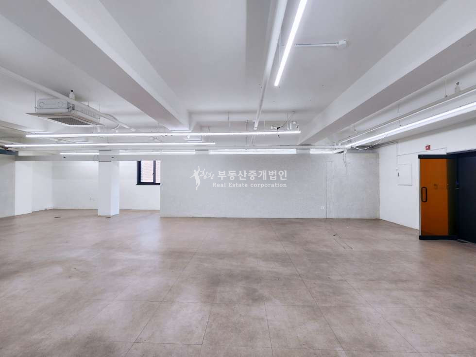 서울 마포구 연남동 가좌역 역세권 깔끔한 인테리어 완비한 사무실 추천 월세 매물번호 13205 사진 3