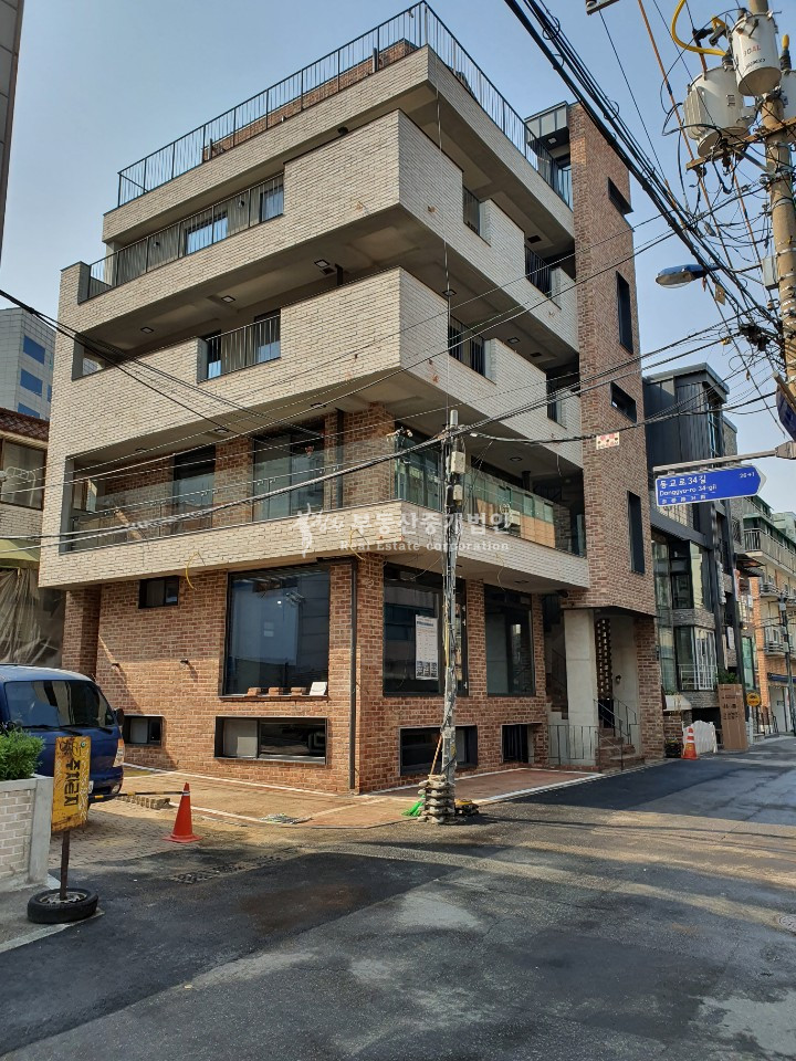 서울 마포구 동교동 I힘찬I 미로길 Y 로드 메인 위치 무권리 유동폭발 신축급 상가 3층 월세 매물번호 12632 사진 10