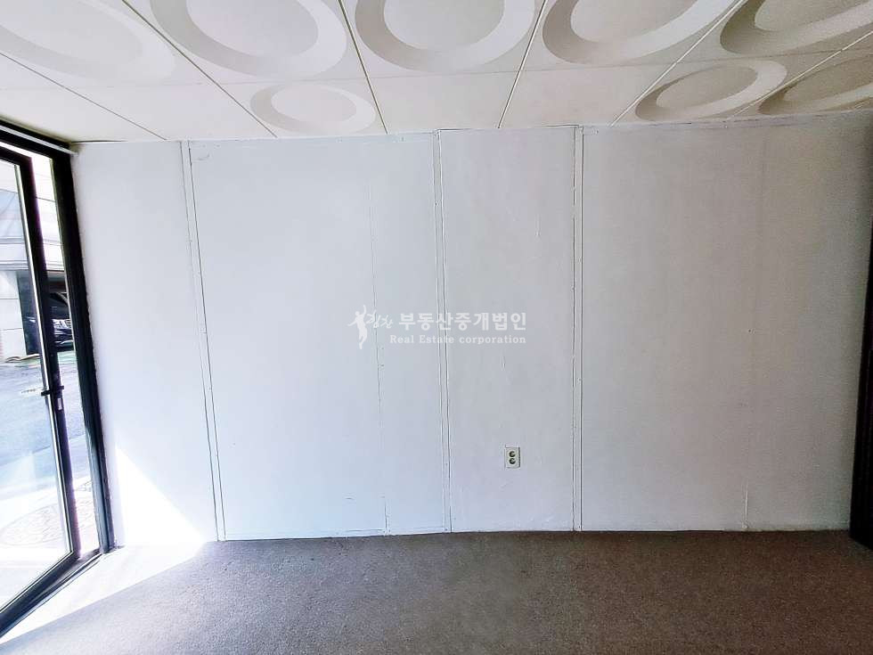서울 마포구 연남동 연남동 벚꽃길 1층 상가 추천드립니다. 월세 매물번호 12078 사진 4