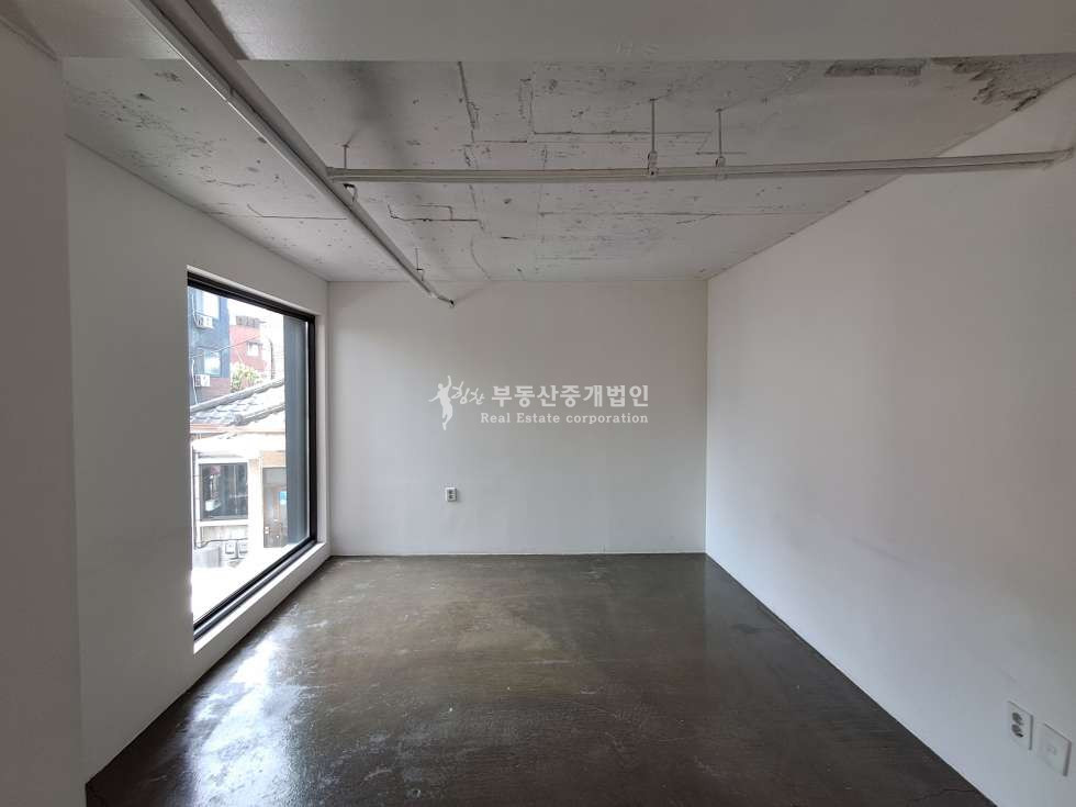 서울 마포구 연남동 연남동 미로길 술집라인 2층 상가 추천드립니다. 월세 매물번호 12105 사진 13
