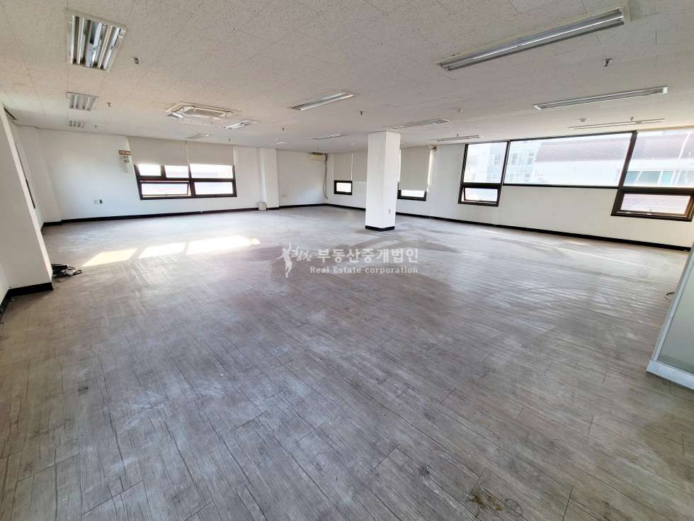 서울 마포구 서교동 합정역 도보 3분거리, 주차가능하고 엘레베이터 있는 채광 좋은 사무실 월세 매물번호 12174 사진 6