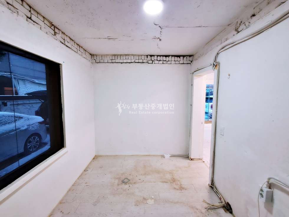 서울 마포구 동교동 대로변 + 고즈넉한 분위기 스튜디오, 갤러리, 바 추천드립니다. 월세 매물번호 12279 사진 7