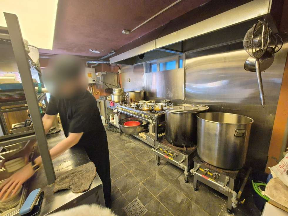 서울 마포구 연남동 가좌역 도보5분거리, 끝남동 유입인구 접근성 높은 곳 월세 매물번호 12475 사진 6