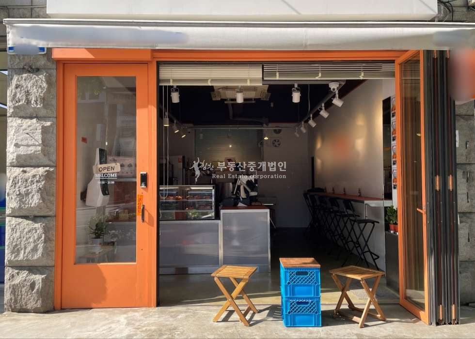 서울 마포구 동교동 홍대신촌더블역세권, 세련된 인테리어 즉시사용 가능 월세 매물번호 12486 사진 1
