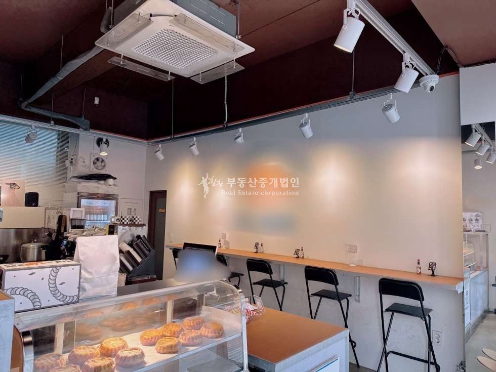 서울 마포구 동교동 홍대신촌더블역세권, 세련된 인테리어 즉시사용 가능 월세 매물번호 12486 사진 4