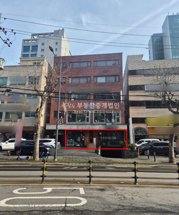 서울 마포구 동교동 홍대역세권 귀한 대형 평수 독보적인 입지 유동좋고 노출좋은 1층 월세 매물번호 12661 사진 8