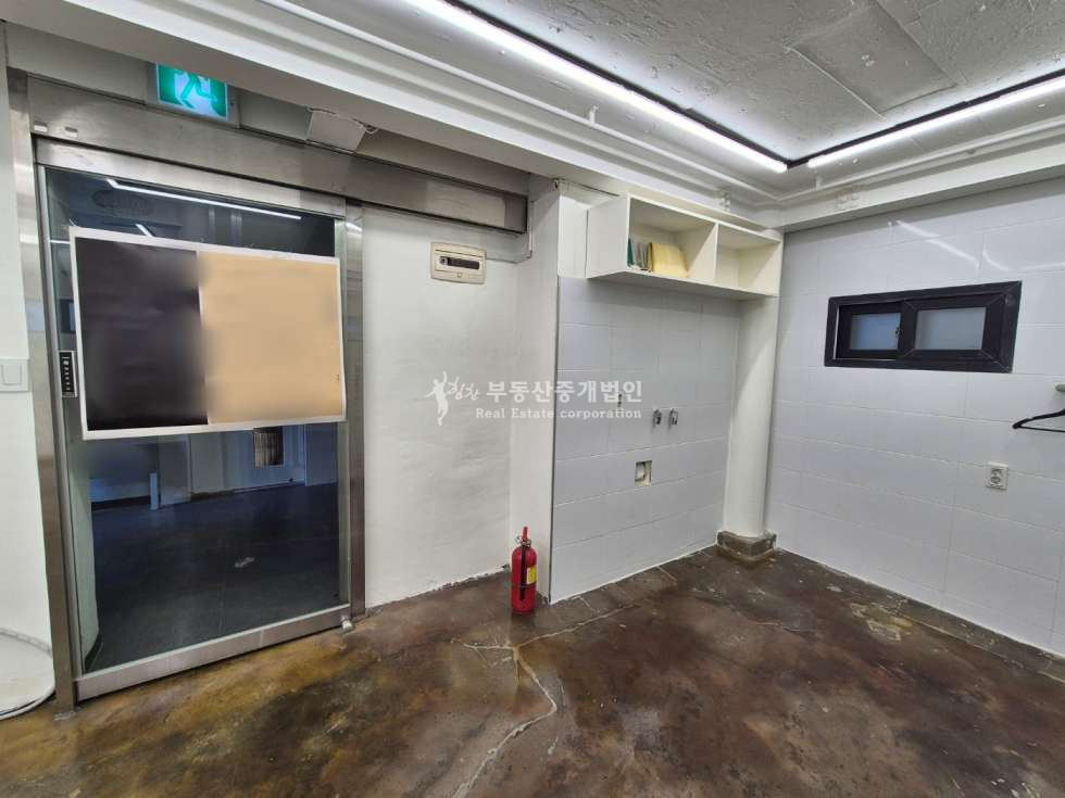 서울 마포구 동교동 홍대입구역 역세권, 직장인, 외국인 대상 업종 추천, 뷰티업 최고 월세 매물번호 12753 사진 5