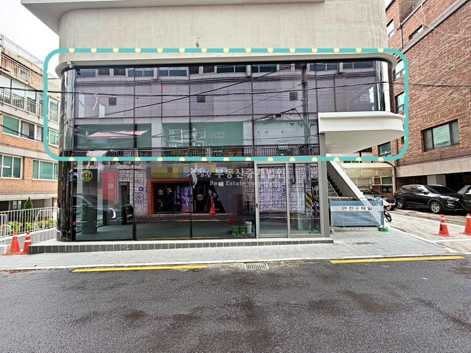 서울 마포구 서교동 I힘찬I 무권리 높은 층고 전면통창 합정역1분거리 접근성 최상의 신축상가 2층 월세 매물번호 13286 사진 11