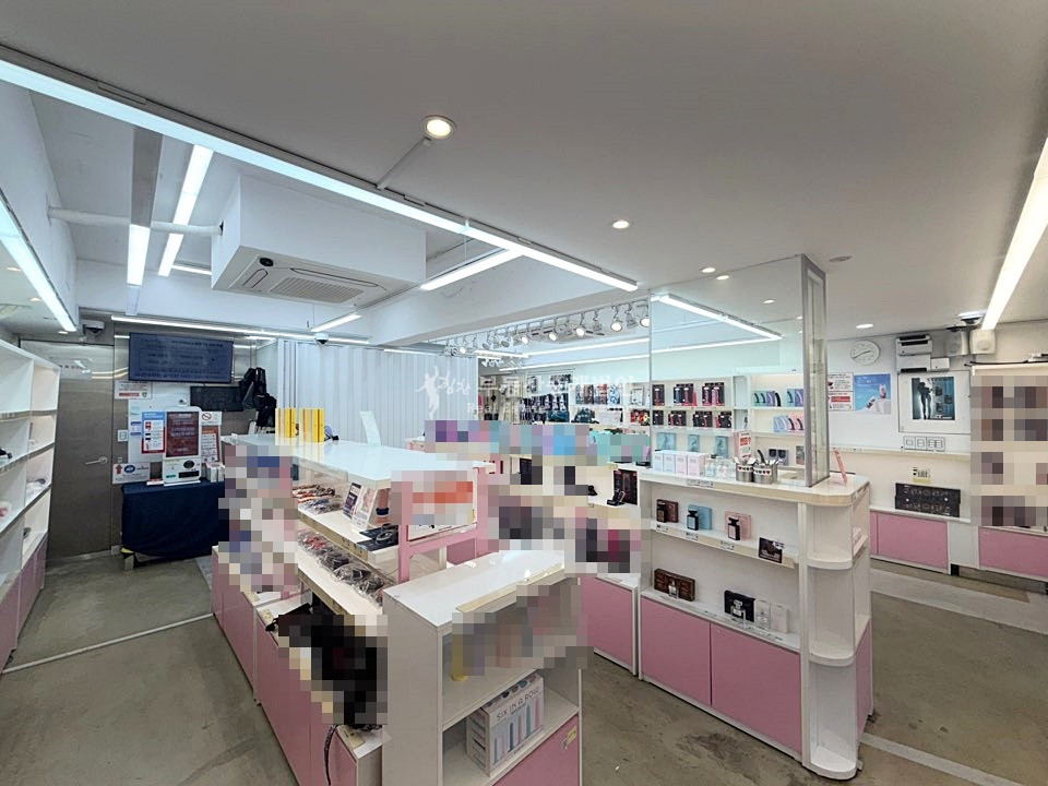 서울 마포구 서교동 I힘찬I 레드로드메인초입 상시유동多 전면넓어 노출좋은 상가 1층 월세 매물번호 13531 사진 3