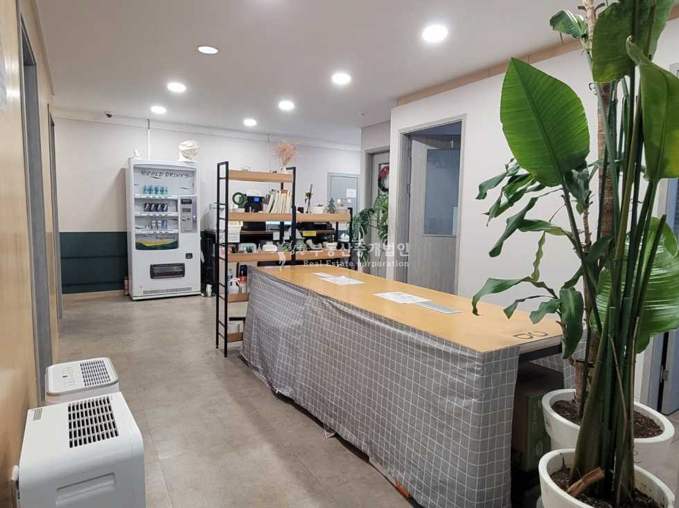 서울 마포구 서교동 홍대입구역 도보 6분거리 역세권 스터디룸 양도양수합니다. 월세 매물번호 12800 사진 5