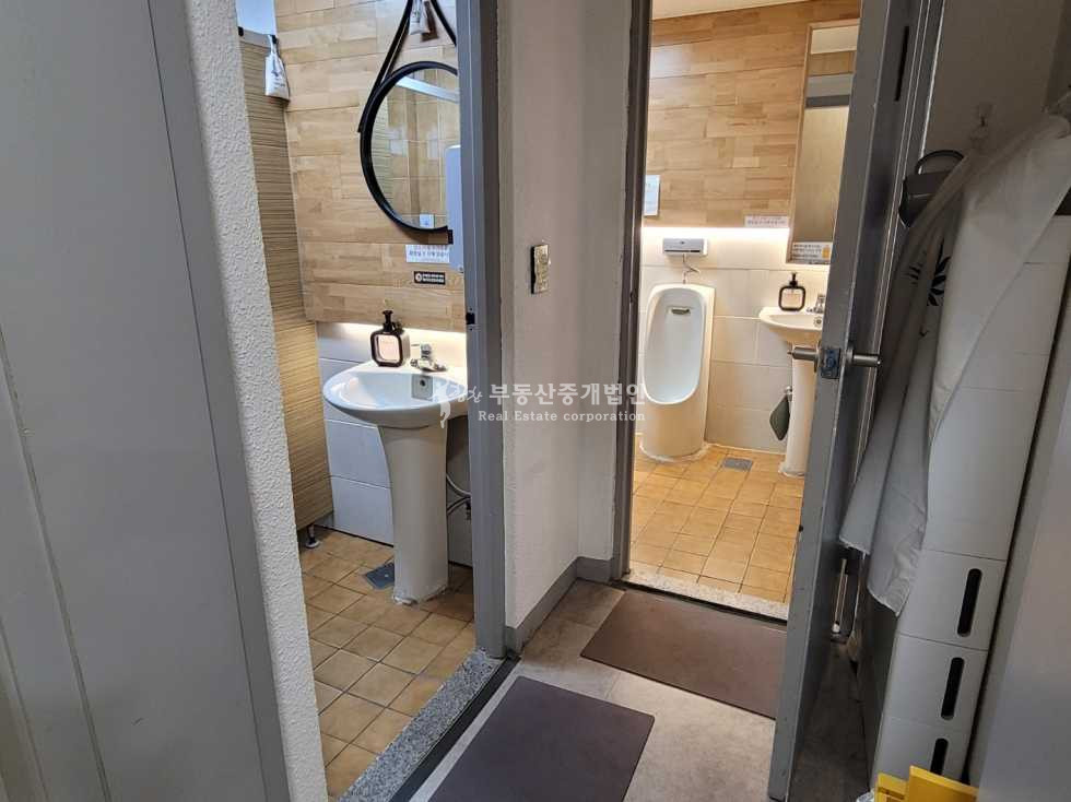 서울 마포구 서교동 홍대입구역 도보 6분거리 역세권 스터디룸 양도양수합니다. 월세 매물번호 12800 사진 7